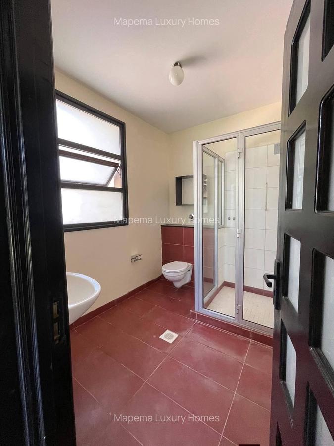 5 Bed House with En Suite at Off Langata Road - 15