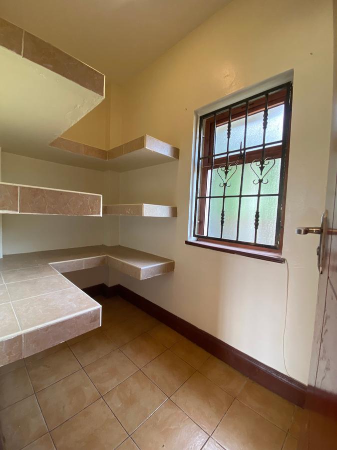 5 Bed Townhouse with En Suite in Runda - 19