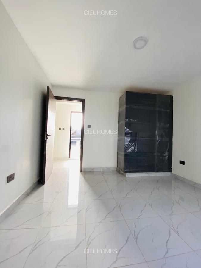 5 Bed Villa with En Suite at Kwa Kairu - 17