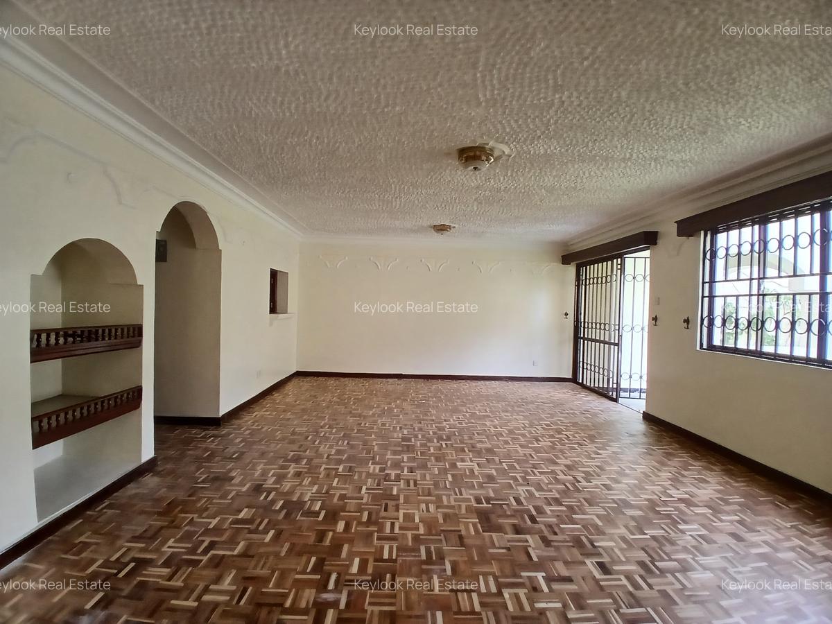 4 Bed Townhouse with En Suite at Lavington Green - 6