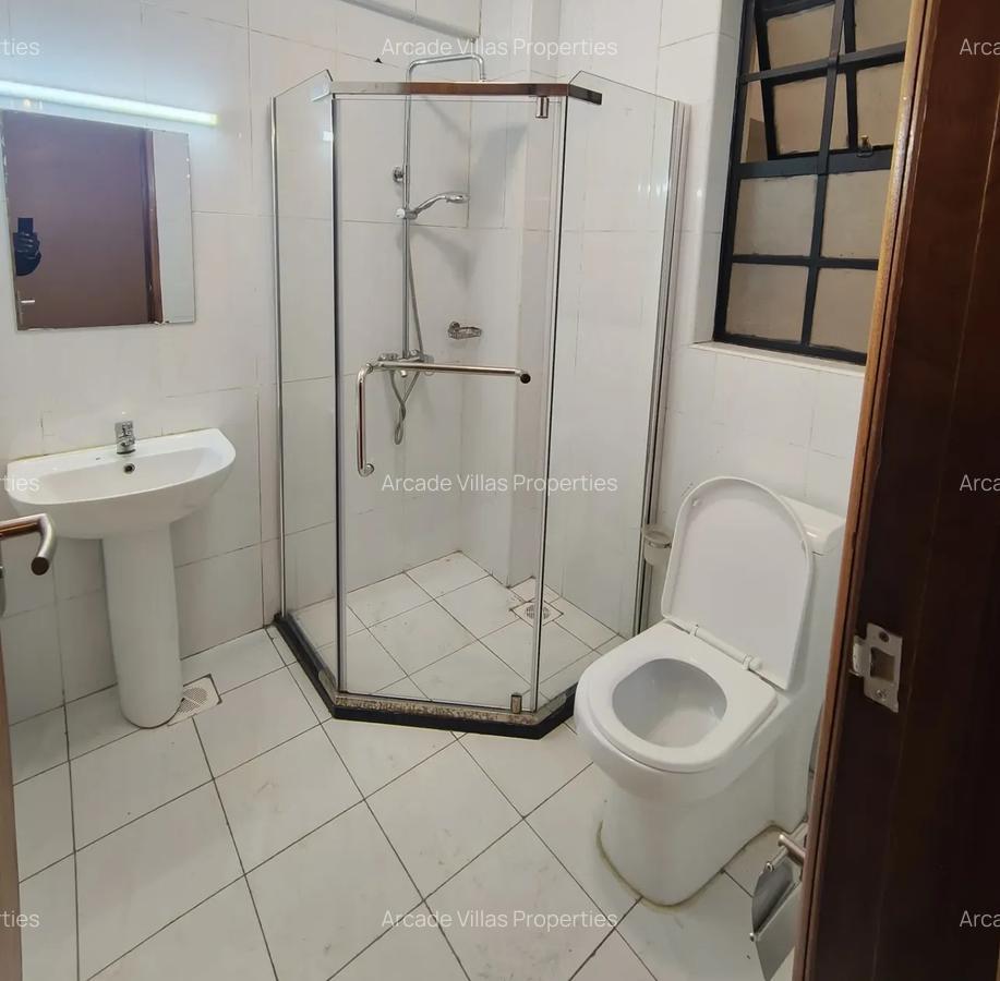 2 Bed Apartment with En Suite in Kileleshwa - 5