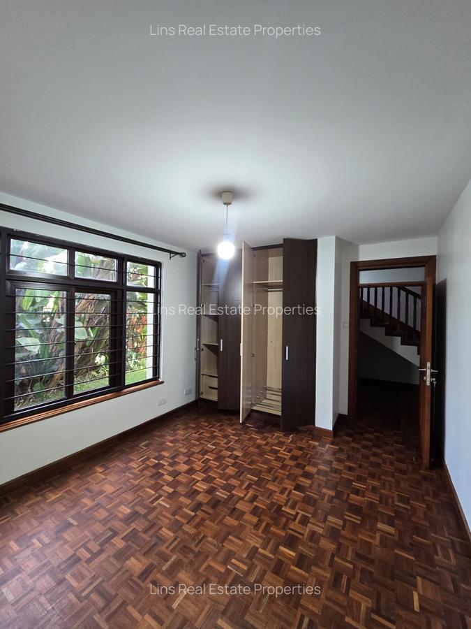 5 Bed Townhouse with En Suite in Lavington - 8