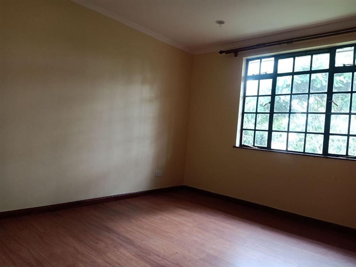 4 Bed House with En Suite at Fourways Junction Estate - 12