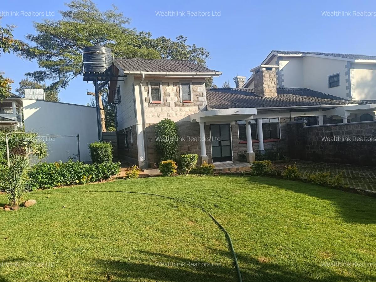 3 Bed Townhouse with En Suite at Muteero - 1