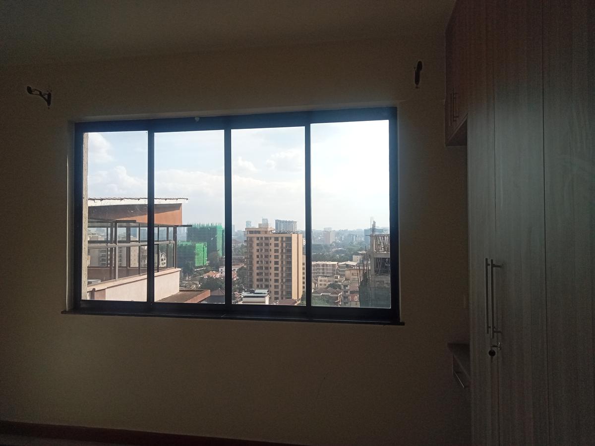 3 Bed Apartment with En Suite at Parklands - 3