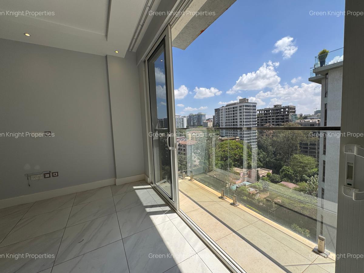 Serviced 1 Bed Apartment with En Suite in Westlands Area - 14