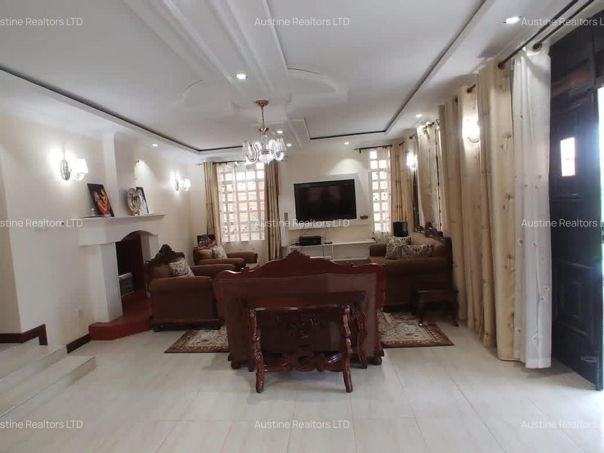 4 Bed Townhouse with En Suite at Namanga Road - 11