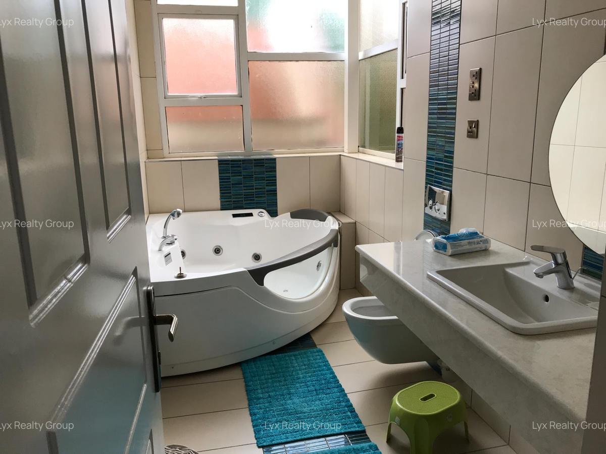 6 Bed Villa with En Suite in Muthaiga - 15