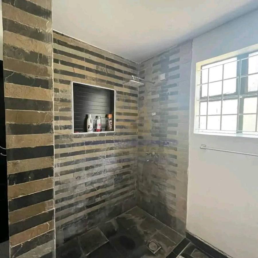 1 Bed House with En Suite at Karen Road - 2