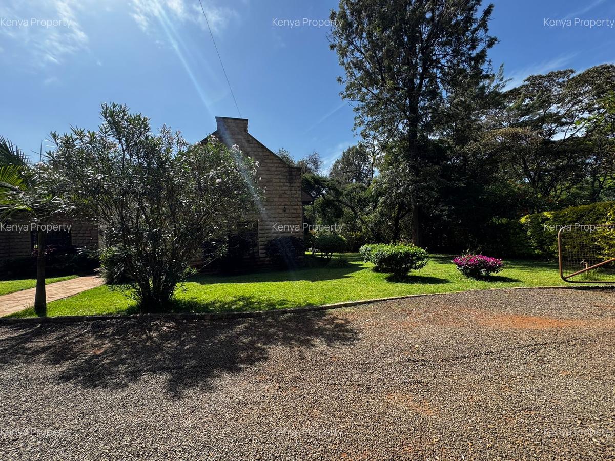 6 Bed Villa with En Suite at Hardy - 9