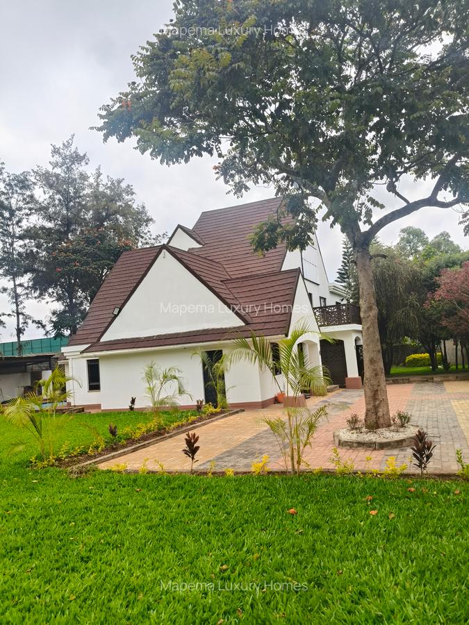 7 Bed House with En Suite at Hillcrest - 17