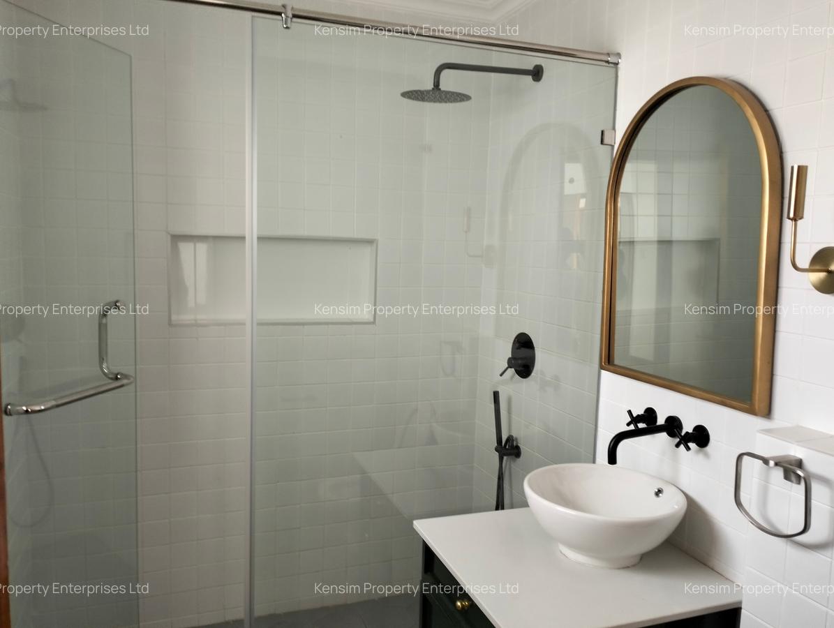 4 Bed Townhouse with En Suite in Lavington - 16