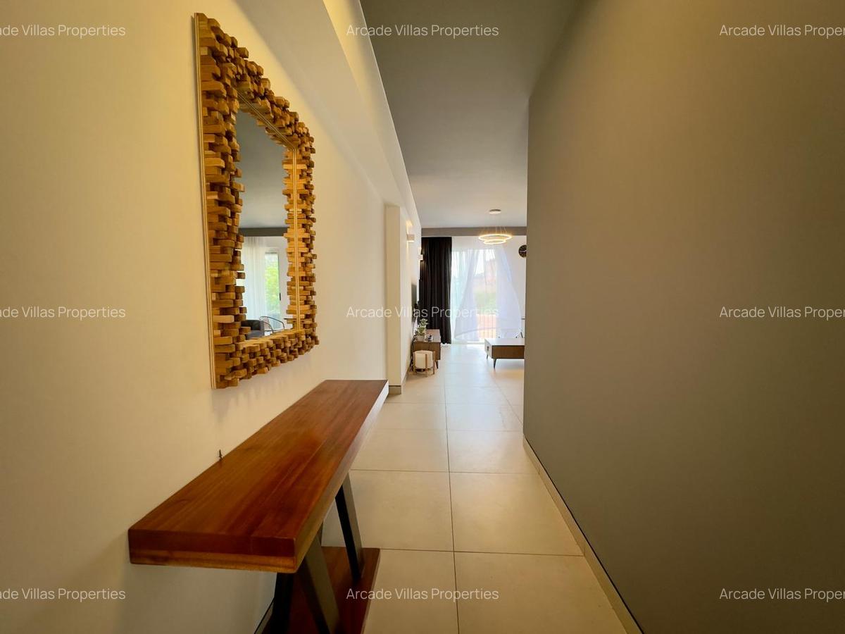 Serviced 3 Bed Apartment with Swimming Pool in Dennis Pritt - 7