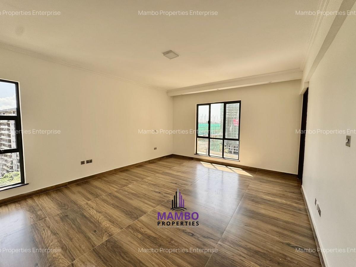 3 Bed Apartment with En Suite at Brookside Drive - 17