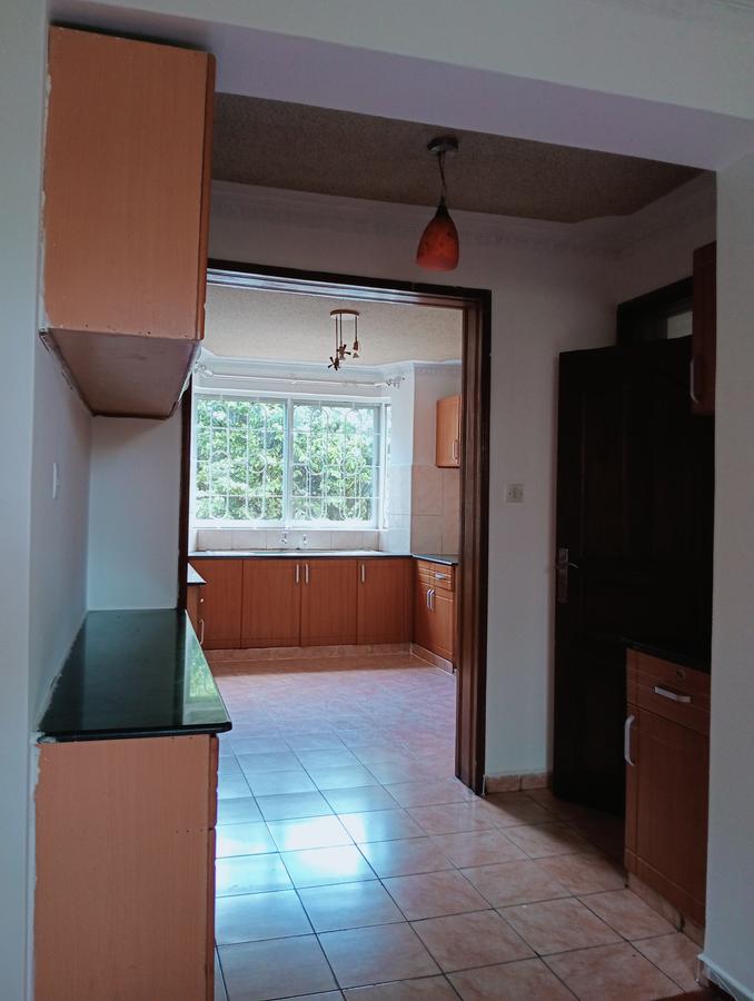 5 Bed Townhouse with En Suite at Kileleshwa - 10