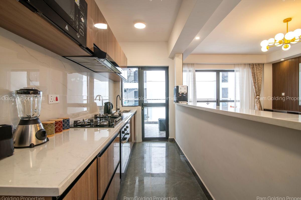 Furnished 3 Bed Apartment with En Suite in Riverside - 6