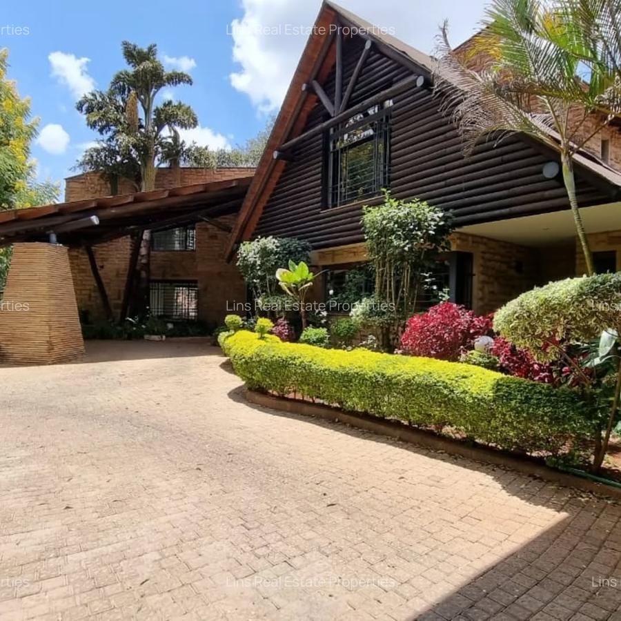 4 Bed Townhouse with En Suite in Lake View - 4