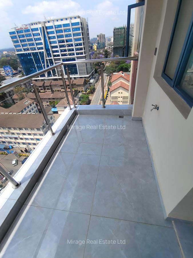 3 Bed Apartment with Swimming Pool in Kilimani - 10