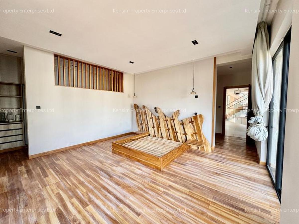 4 Bed Townhouse with En Suite in Loresho - 3