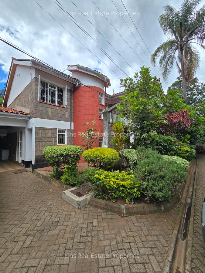 4 Bed Townhouse with En Suite in Lavington - 3