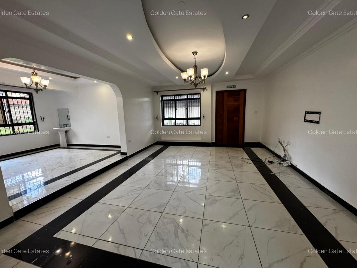 6 Bed Villa with En Suite in Karen - 3