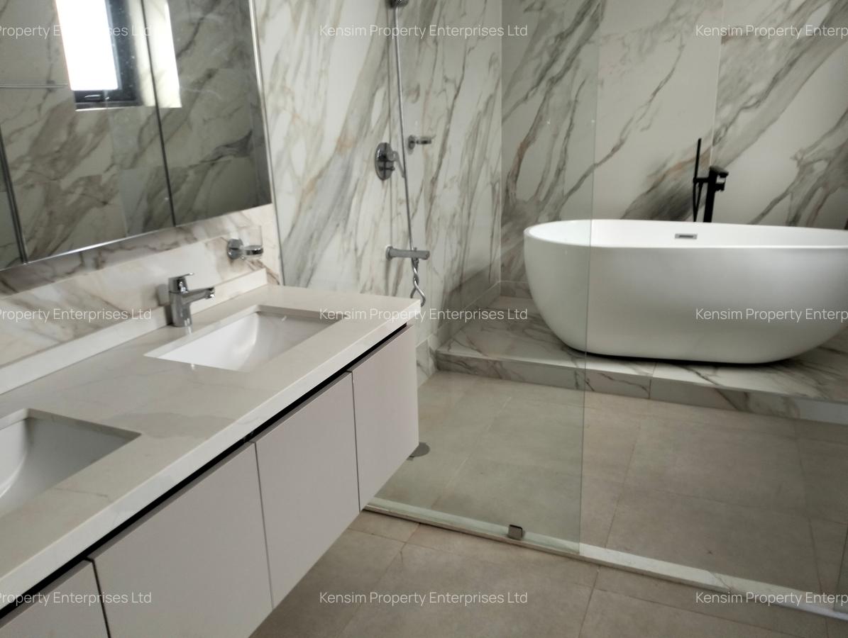 4 Bed Townhouse with En Suite in Lavington - 13