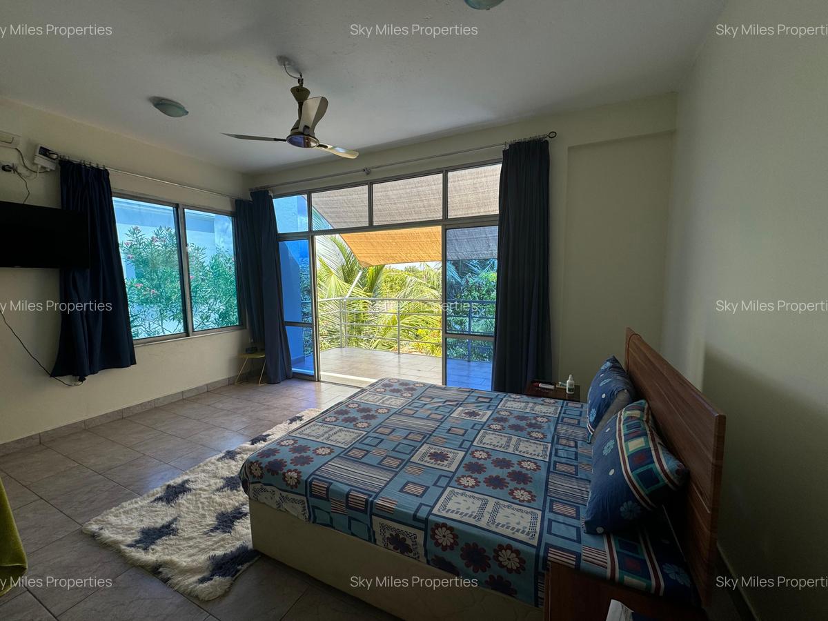 3 Bed Villa with En Suite at Diani Airport - 7