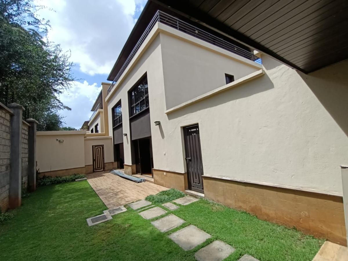 4 Bed Townhouse with En Suite at Othaya Road - 4