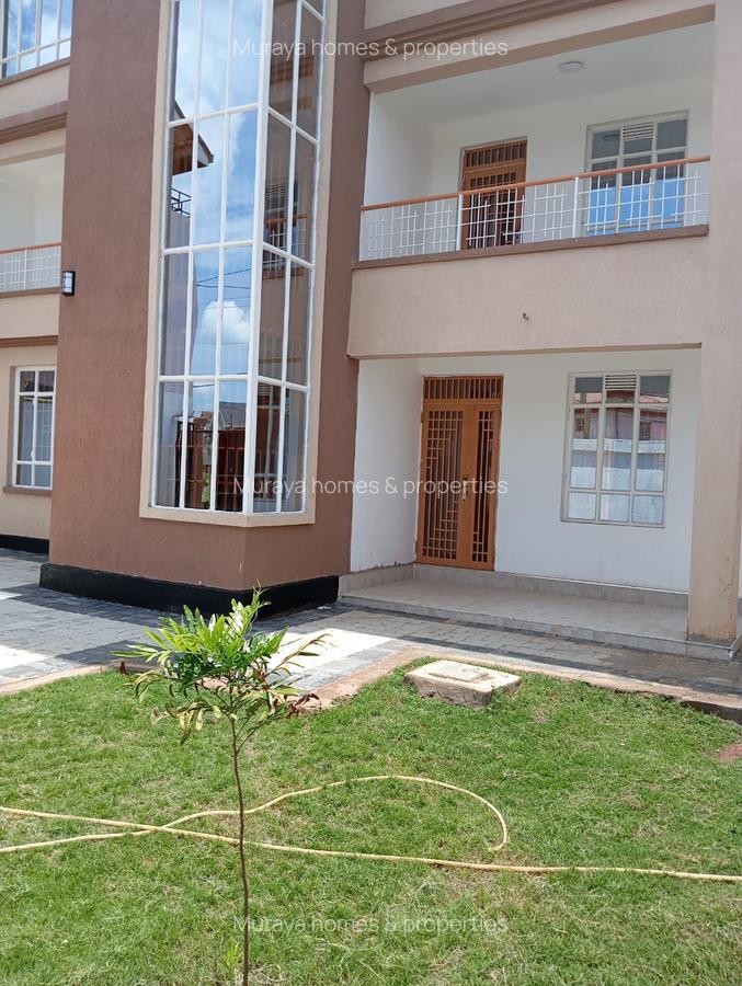 6 Bed House with En Suite at Membley - 5