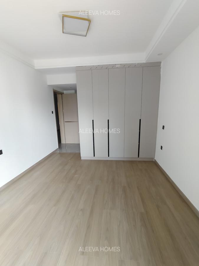 2 Bed Apartment with En Suite in Riverside - 13