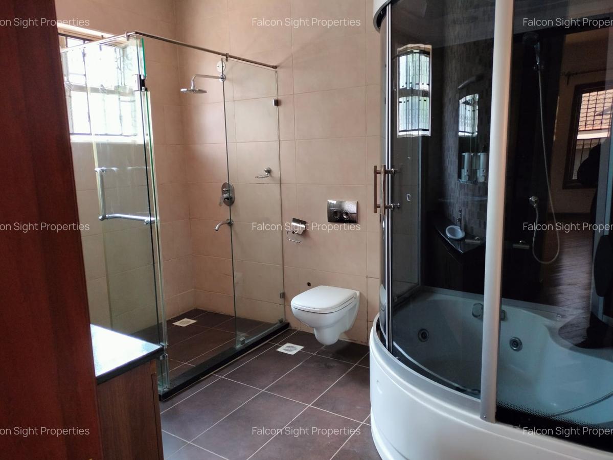 5 Bed Townhouse with Garden at Easy Access To Peponi Road - 16