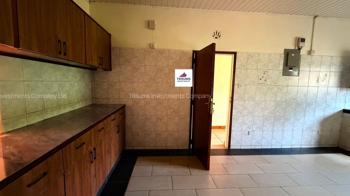 4 Bed House with En Suite in Runda - 7