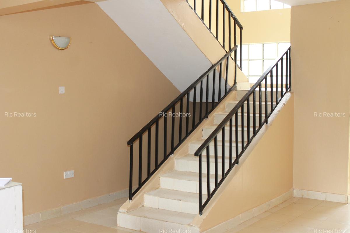 2 Bed House at Fair Acres Road - 3