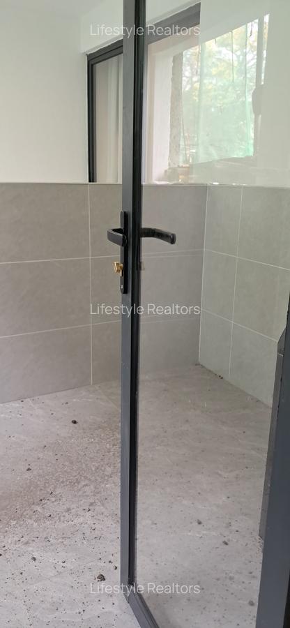 2 Bed Apartment with En Suite at Argwins Kodhek Road - 8