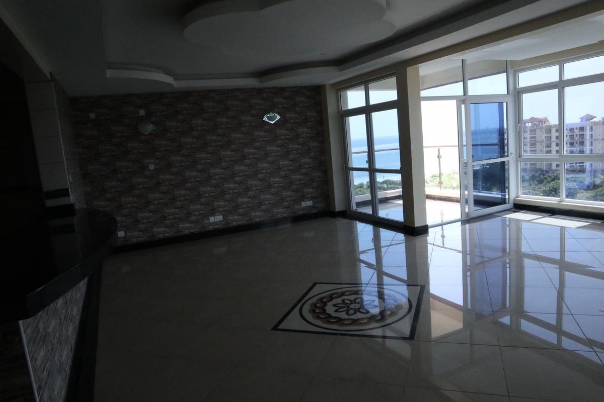 4 Bed Apartment with En Suite in Nyali Area - 14