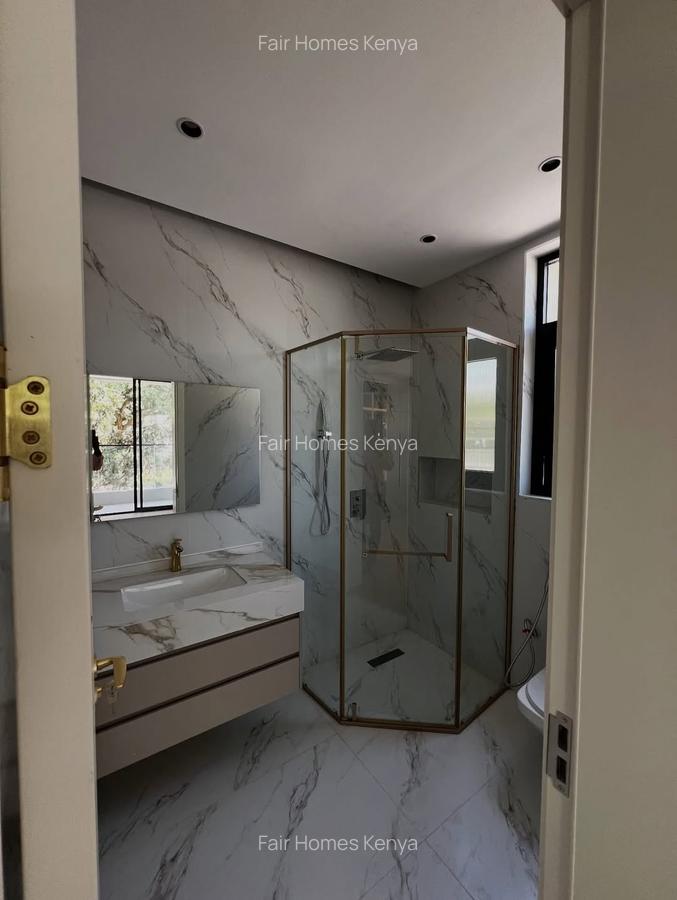 5 Bed Townhouse with En Suite at Lavington Green - 10