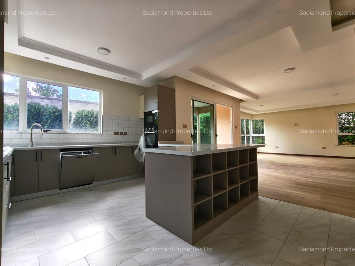 4 Bed Townhouse with En Suite in Runda - 8