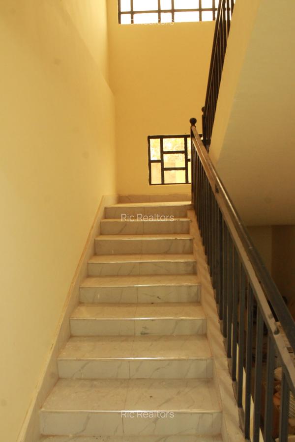 4 Bed Townhouse with En Suite at Magadi Road - 12