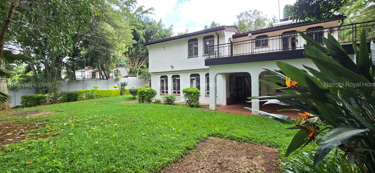 4 Bed House with En Suite at Hill View - 6