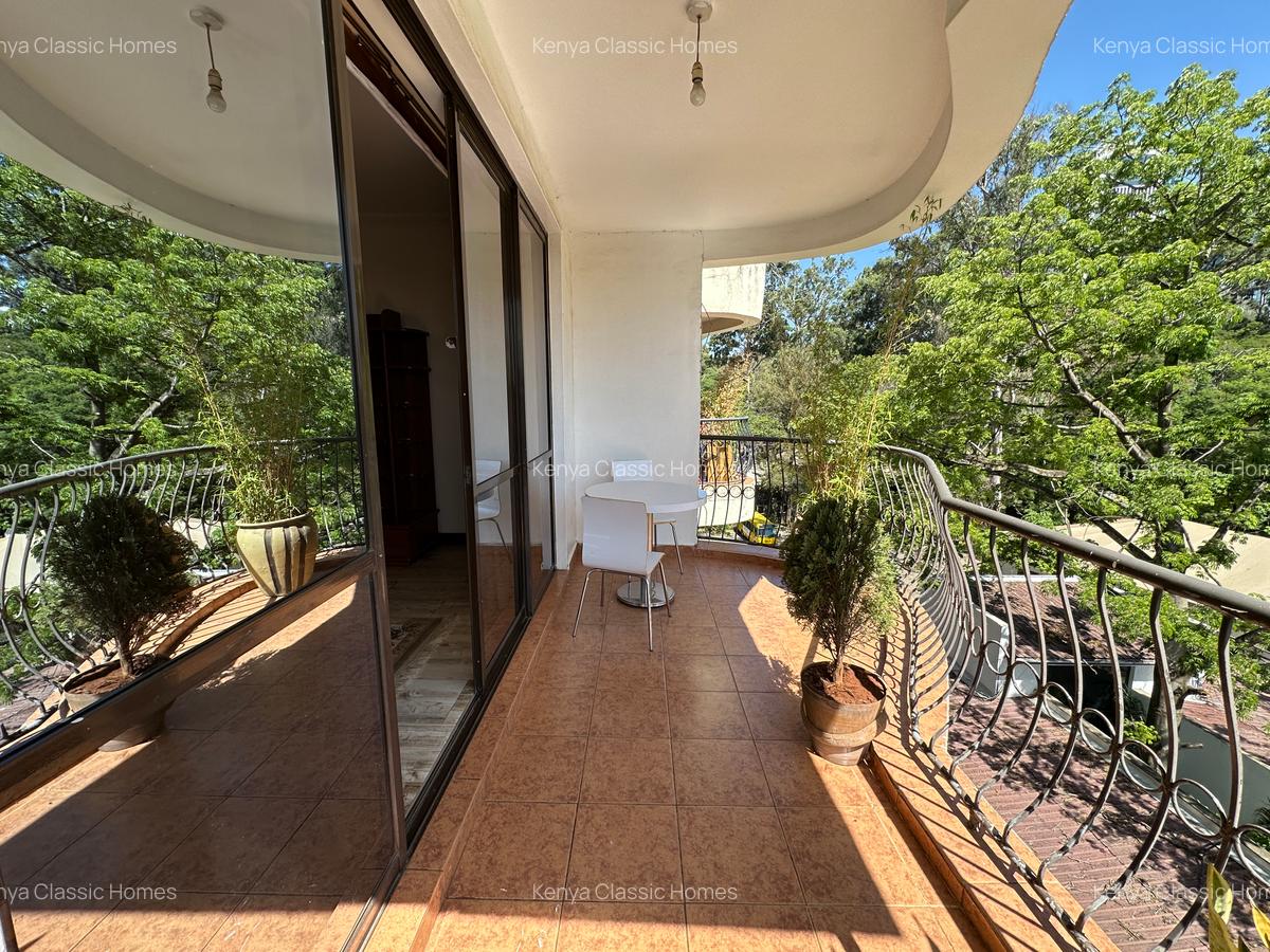 Serviced 3 Bed Apartment with En Suite at Statehouse - 4