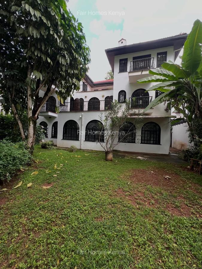 4 Bed Townhouse with En Suite at Riverside Drive - 1