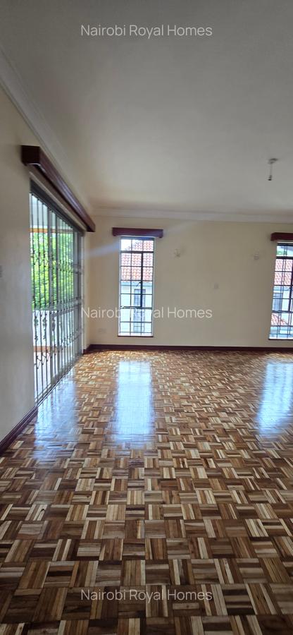 4 Bed Townhouse with En Suite at Lavington Green - 7