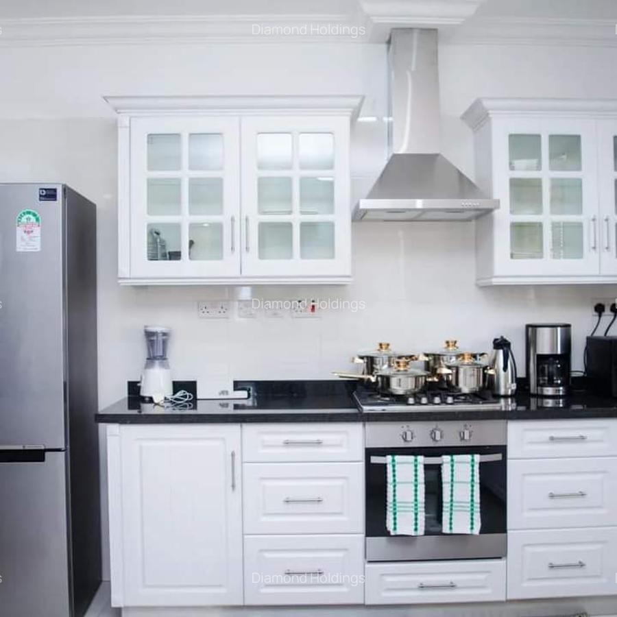 3 Bed Apartment with En Suite at Parklands - 1