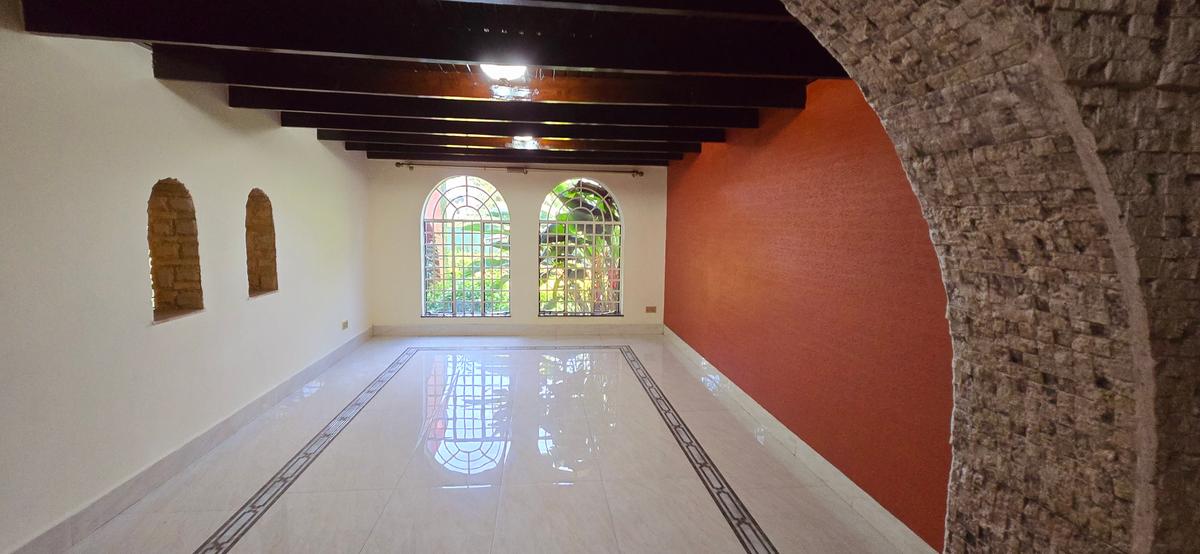 Commercial Property with Service Charge Included at Runda Grove - 19