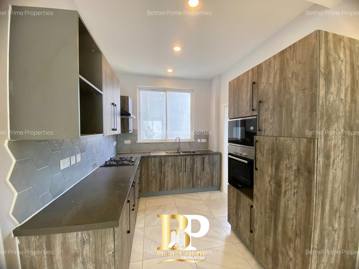 Serviced 2 Bed Apartment with En Suite in Rhapta Road - 4