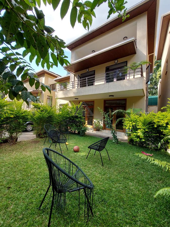 4 Bed Townhouse with Garden in Lavington - 1