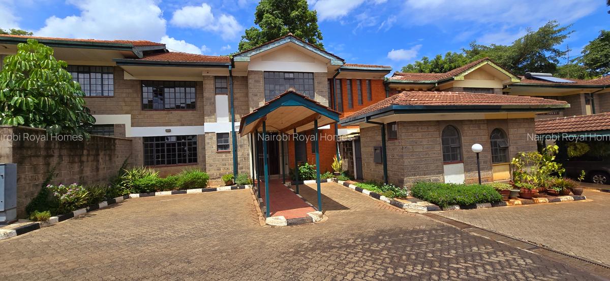 4 Bed Townhouse with En Suite at Lavington James Gichuru - 3