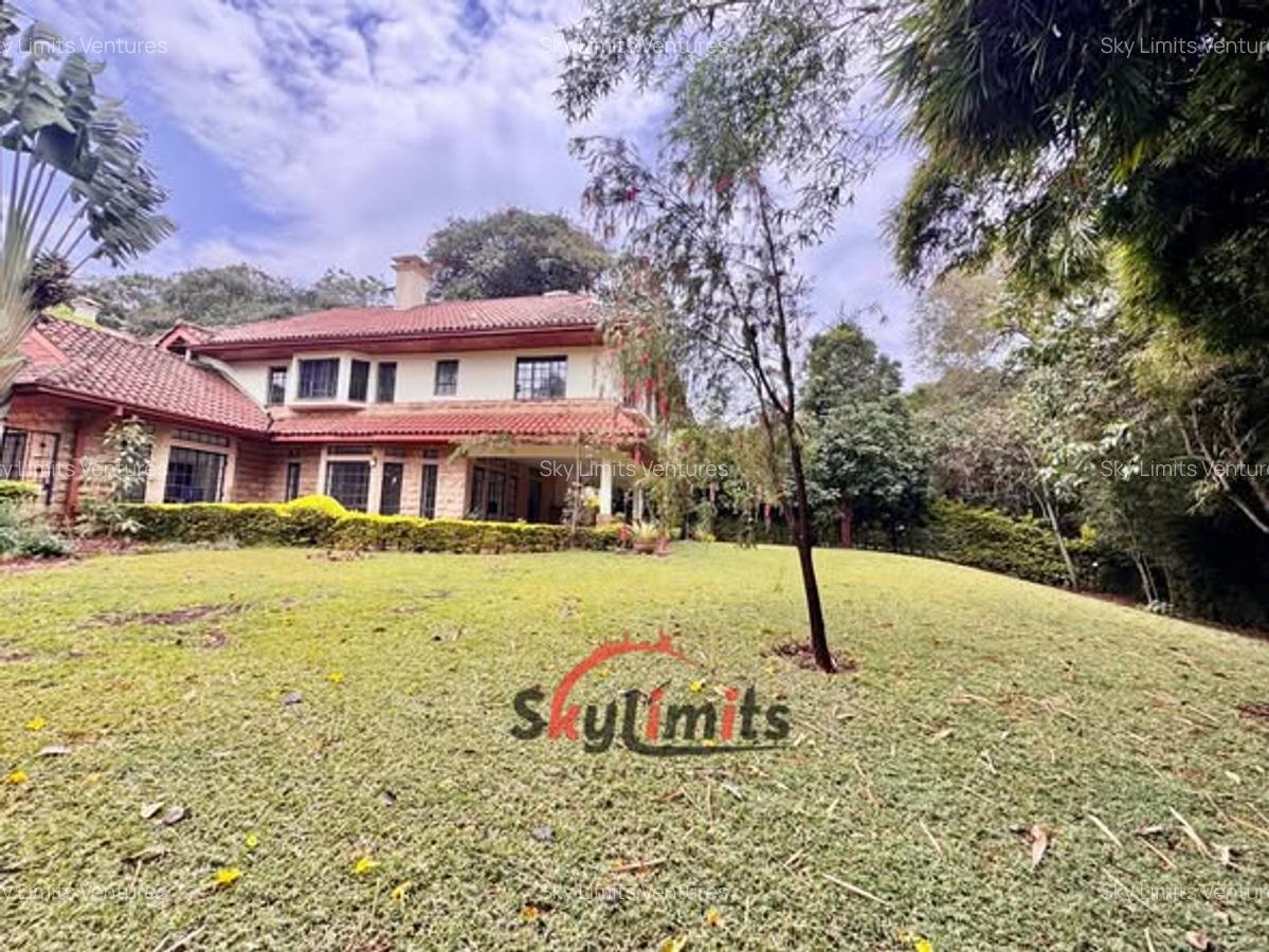 5 Bed Townhouse with En Suite in Rosslyn - 1