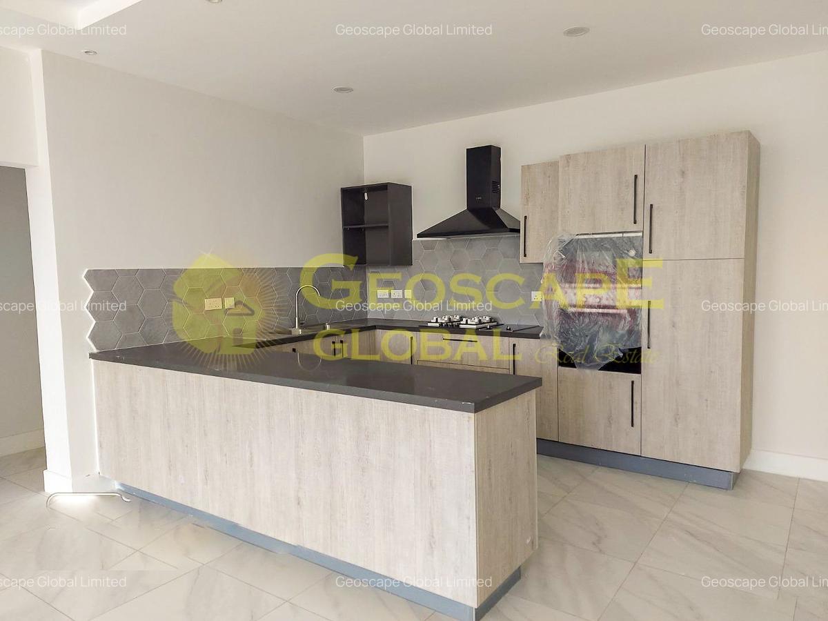 2 Bed Apartment with En Suite in Westlands Area - 15