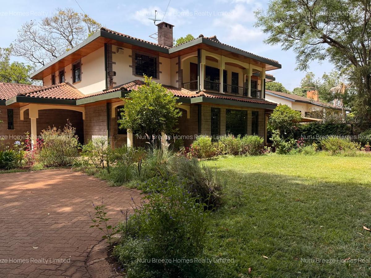 5 Bed House with En Suite in Nyari - 1